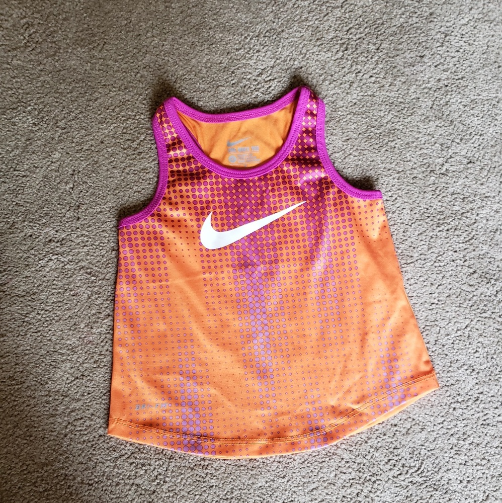 Nike tee